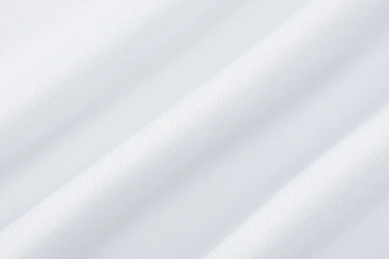 Robe blanche à col en V avec rayures latérales - Parfaite pour les rendez-vous décontractés