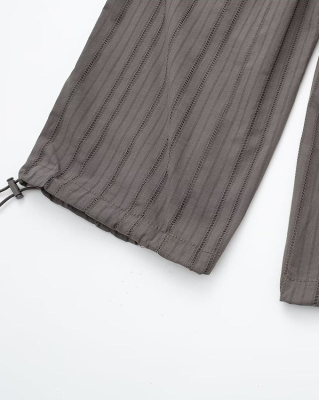 Pantalon cargo urbain pour femmes avec taille élastique et design utilitaire