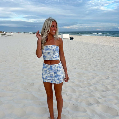 Summer Floral Fitted 2 Piece Outfit with Tube Top & Mini Skirt