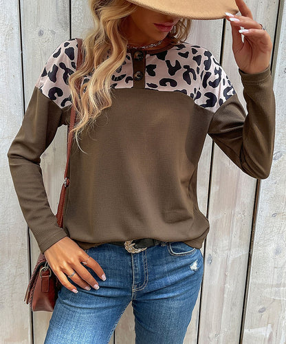 Women's Colorblock Sweater with Leopard Print Trim & Button Accents! Sweaters - Chuzko Women Clothing