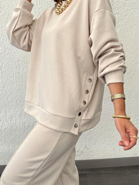 Casual Outfit- Loungewear 2-Pc Set Button-Adorned Sweatshirt & Comfy Sweatpants- Chuzko Women Clothing