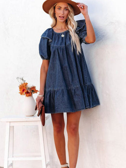 Mini-robe tunique en jean avec manches bouffantes et volants