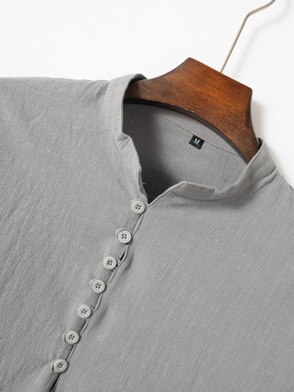 Strukturiertes Henley-T-Shirt aus Baumwolle für Herren – Muscle-Fit-Shirt mit hochkrempelbaren Ärmeln