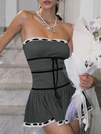 Mini-robe tube sans bretelles en coton côtelé avec dentelle contrastée