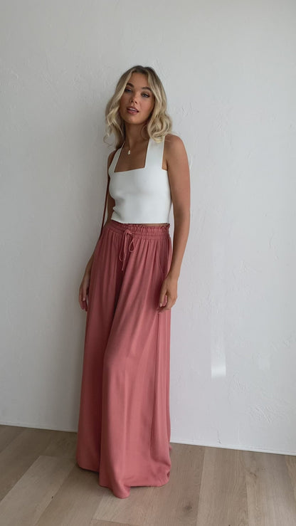 Elevate your summer wardrobe with our stunning palazzo pants