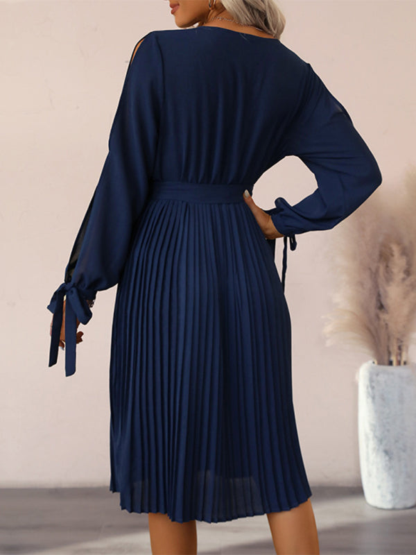 Elegant Women's Long Sleeves Pleated Midi Dress with V Neck Lace Trim Midi Dresses - Chuzko Women Clothing